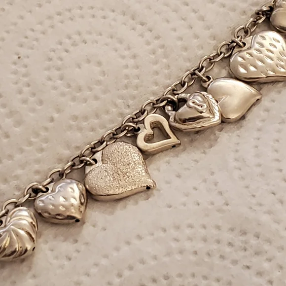 Vintage sterling silver heart charm bracelet - Picture 3 of 5